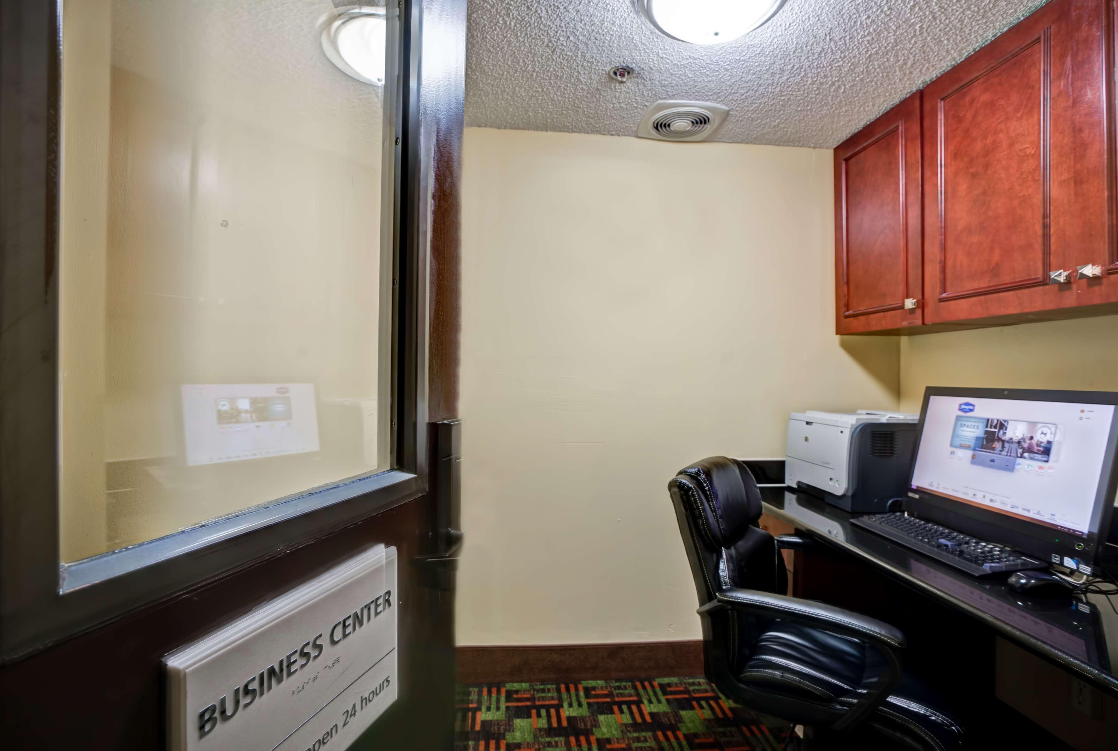 Hampton Inn Birmingham/Mountain Brook Exterior photo