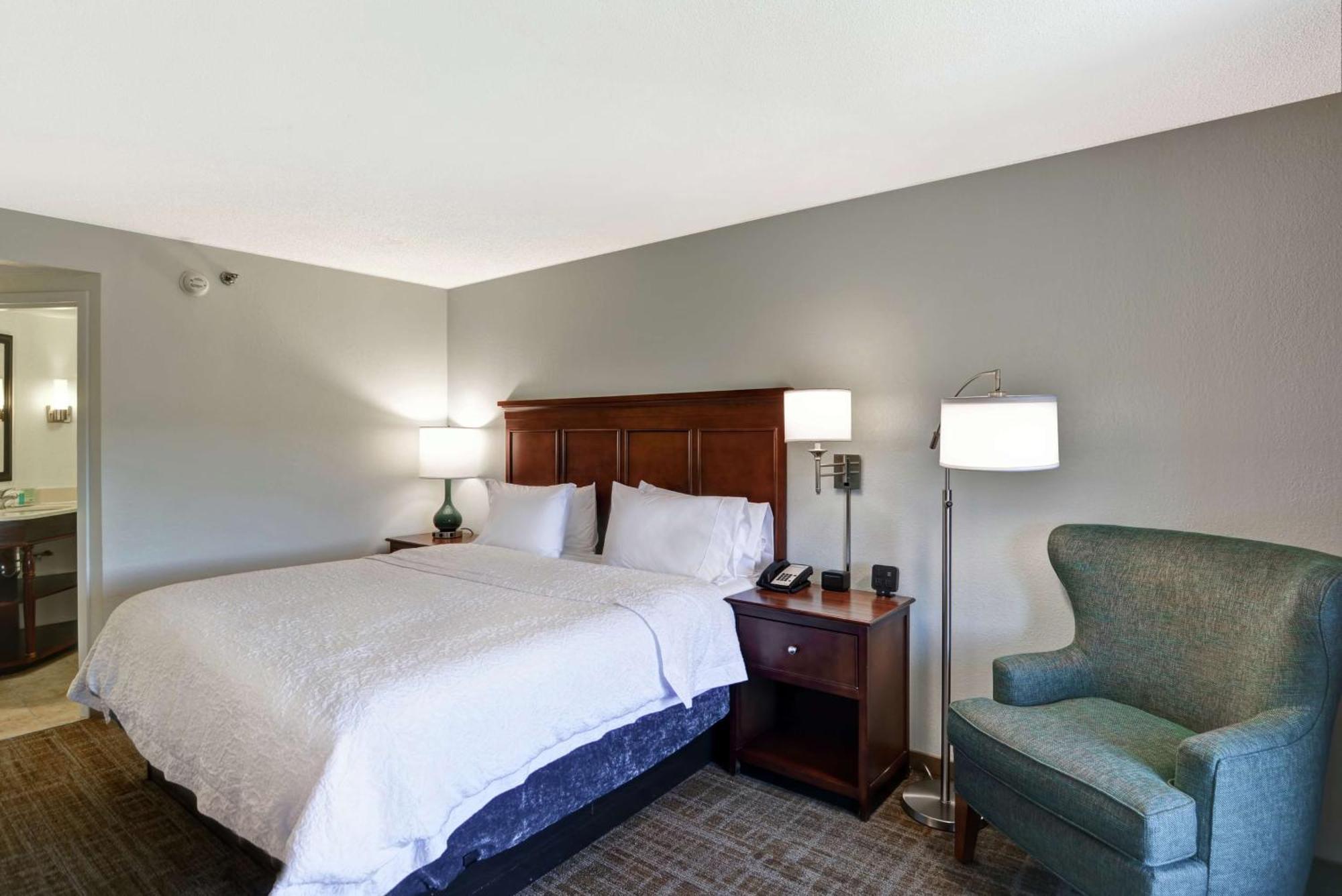 Hampton Inn Birmingham/Mountain Brook Exterior photo